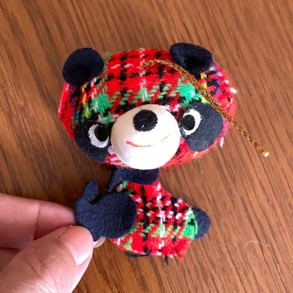 Vtg 60s raccoon red plaid Christmas tree ornament‎